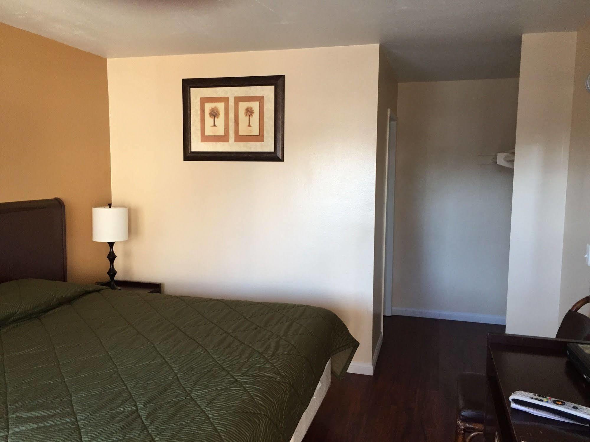 Rodeway Inn El Cajon - San Diego East ภายนอก รูปภาพ